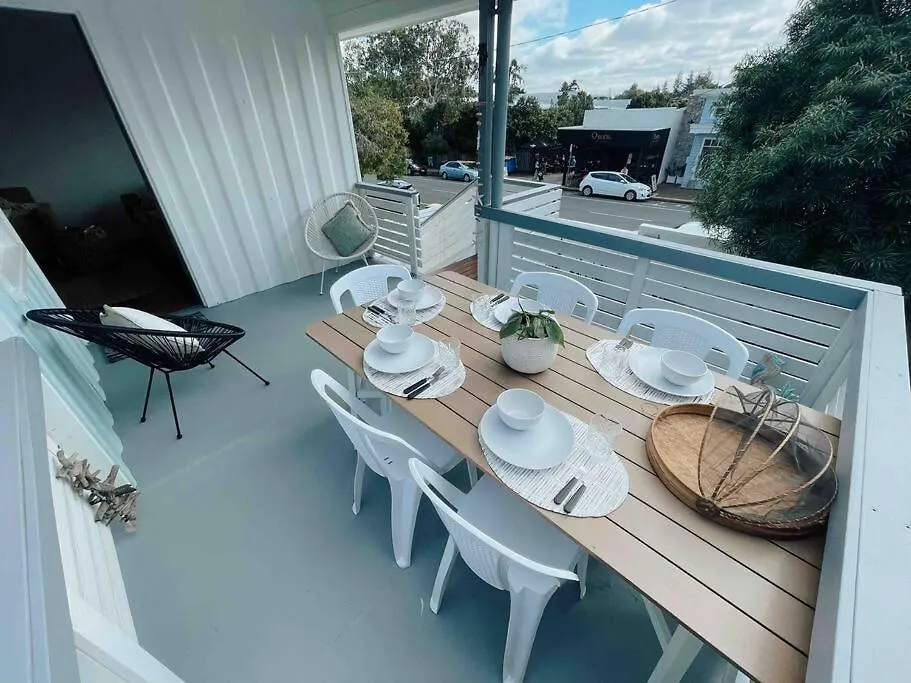 Beach House @ Moffat Калаундра 0*,  Австралия